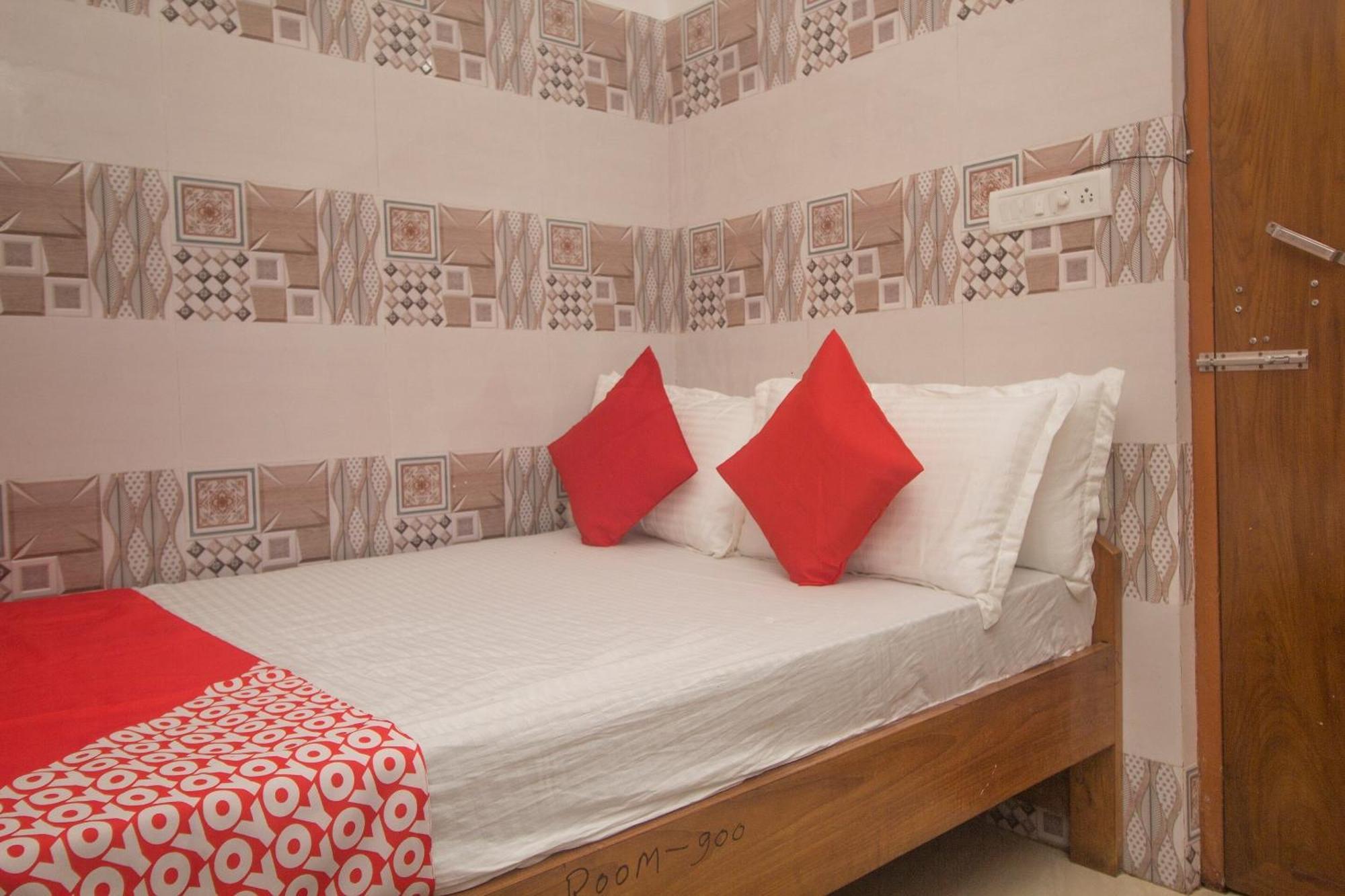 Super Hotel O Kshounish Residency Māldah Exteriér fotografie